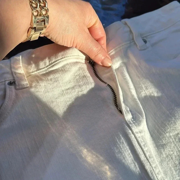 G.H.Bass white denim mini skirt - Picture 6 of 9